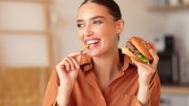 Fast food: Το πρόχειρο φαγητό είναι ανθυγιεινό. Ή μήπως όχι…;
