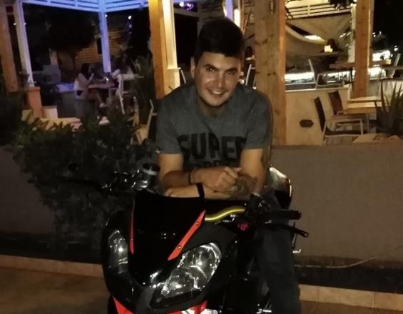 Θρήνος για το παληκάρι...