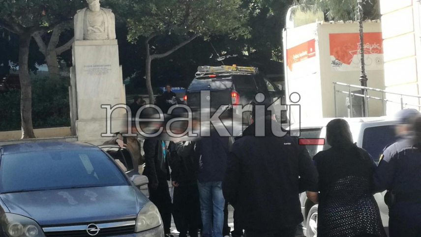 Τυμπάκι: Στον εισαγγελέα τα μέλη της ομάδας που κρατούσε... στα χέρια της το εμπόριο ναρκωτικών