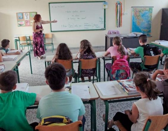 «Φρένο» στις αποσπάσεις εκπαιδευτικών βάζει το υπουργείο Παιδείας