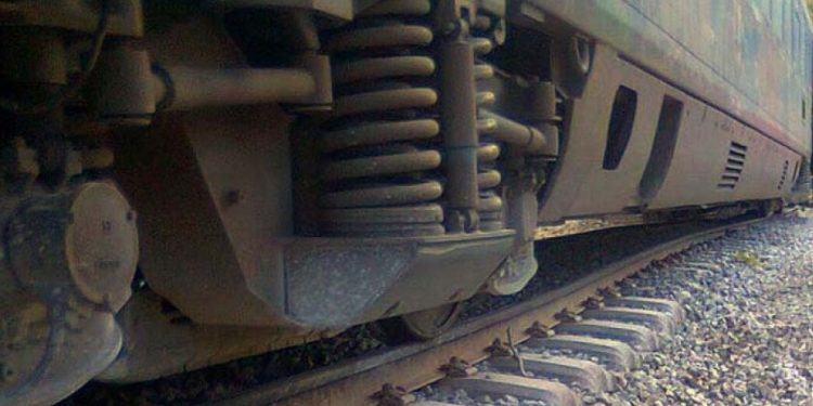 Ινδία: Τρένο σκότωσε 14 μετανάστες εργάτες που κοιμήθηκαν στις ράγες