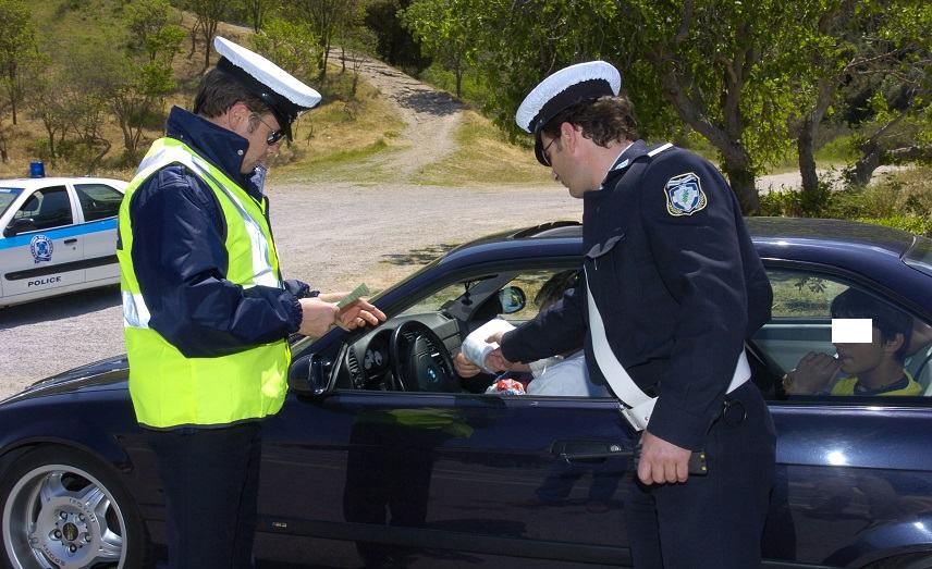 Παρά τα τροχαία ατυχήματα πατάνε γκάζι οι οδηγοί της Κρήτης