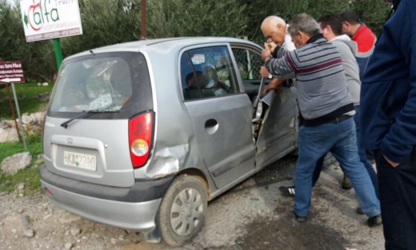 Τροχαίο με εγκλωβισμό στον Λαγολιανό δρόμο