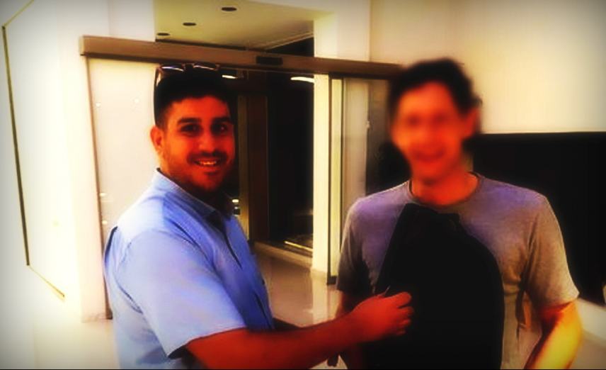 Βρήκε έναν μικρό θησαυρό μέσα στο λεωφορείο!