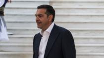 Ο Αλέξης γιορτάζει και καταγγέλλει το “κράτος τσιφλίκι”