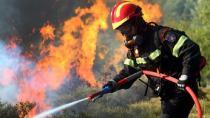 Μάχη με τις φλόγες στη Σιθωνία: «Είμαστε σε ετοιμότητα» λέει ο αντιδήμαρχος - Συνδράμουν 4 αεροσκάφη