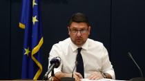 Υποχρεωτική η χρήση μάσκας σε ΔΕΚΟ, τράπεζες και καταστήματα τροφίμων